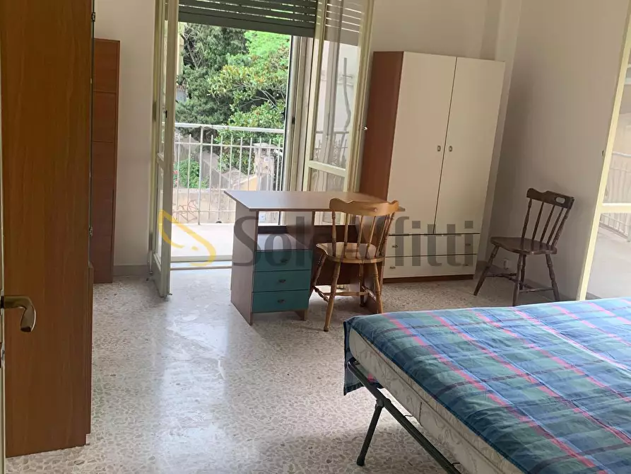 Immagine 11 di Stanza singola in affitto  in Via Etnea 728 a Catania