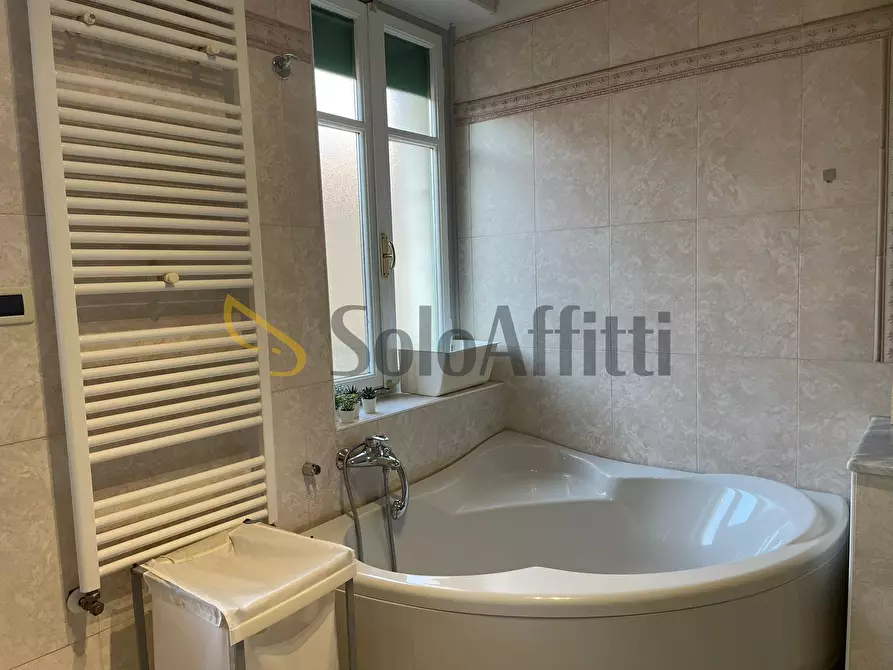 Immagine 32 di Quadrilocale in affitto  in Corso Quintino Sella a Torino