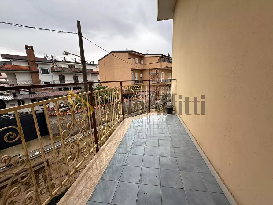 Immagine 19 di Quadrilocale in affitto  in Viale Abramo Lincoln 282 a Caserta