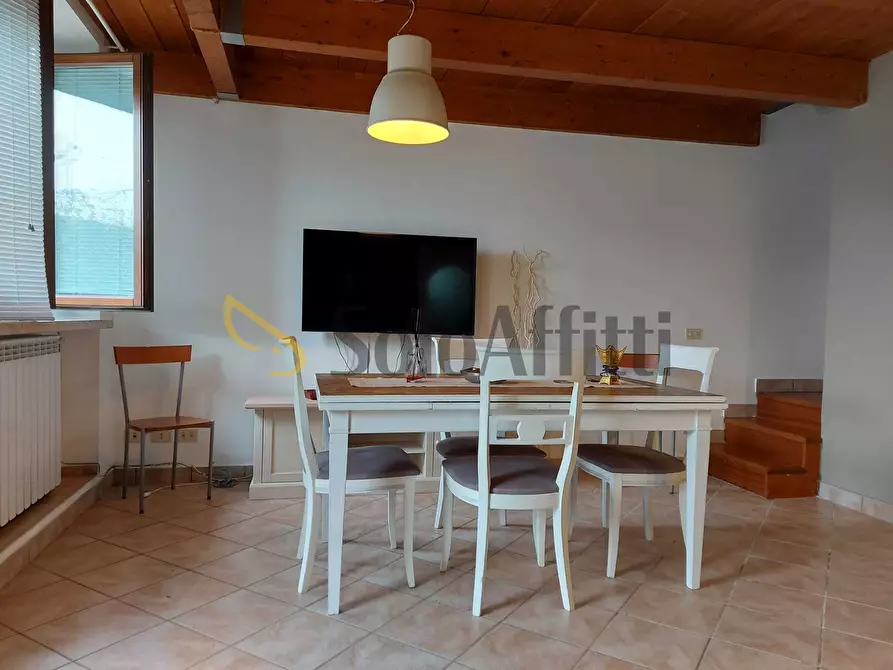 Immagine 6 di Villetta a schiera in affitto  in Viale dei Monti dell'Ara a Fiumicino