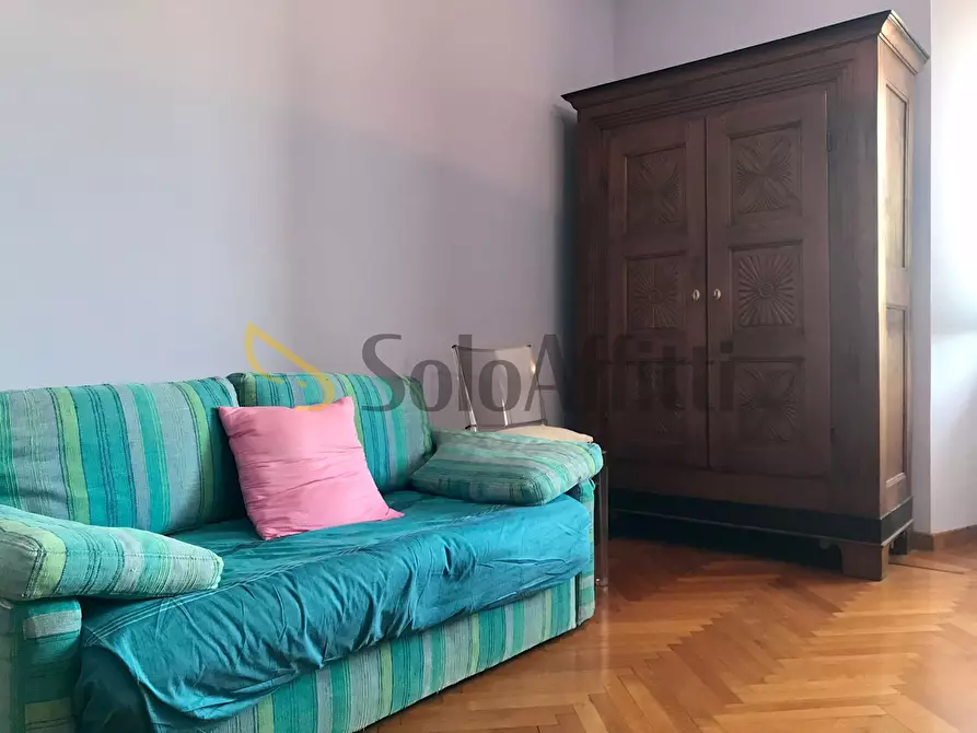 Immagine 4 di Quadrilocale in affitto  in Piazza del Monastero 10 a Torino