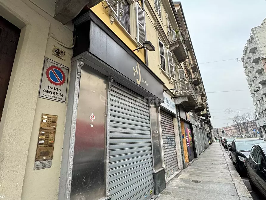 Immagine 1 di Locale commerciale in affitto  in Via San Donato a Torino