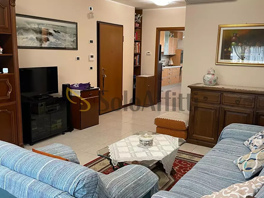 Immagine 8 di Quadrilocale in affitto  in Via Pietro Cossa a Torino