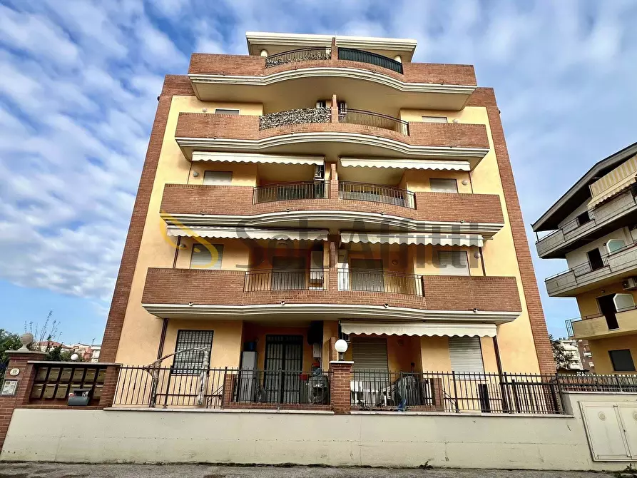 Immagine 19 di Trilocale in affitto  in Via Giacomo Leopardi 19 a Alba Adriatica