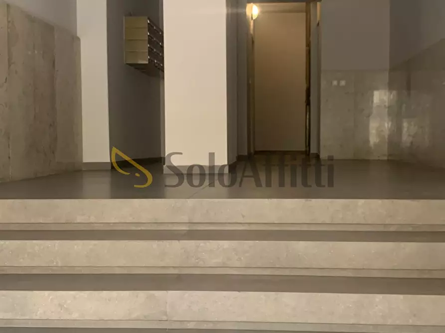 Immagine 13 di Stanza singola in affitto  in Via Etnea 728 a Catania