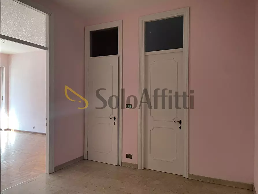 Immagine 18 di Trilocale in affitto  in Corso Svizzera a Torino