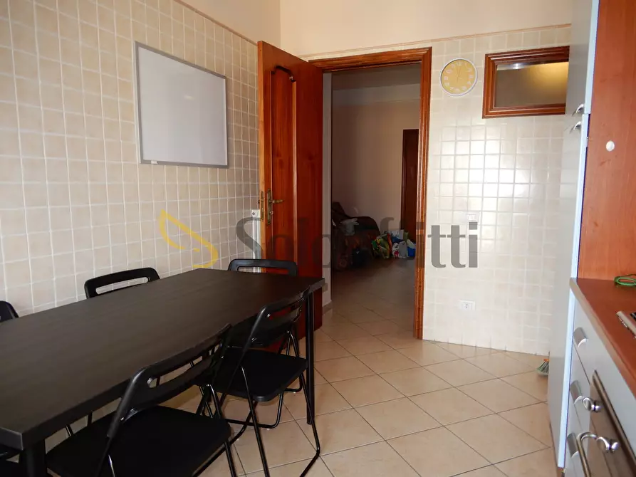 Immagine 2 di Stanza singola in affitto  a Catanzaro