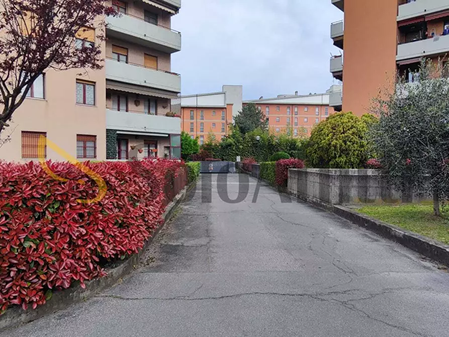 Immagine 5 di Garage in affitto  in Via Francesco Guardi 58 a Cinisello Balsamo