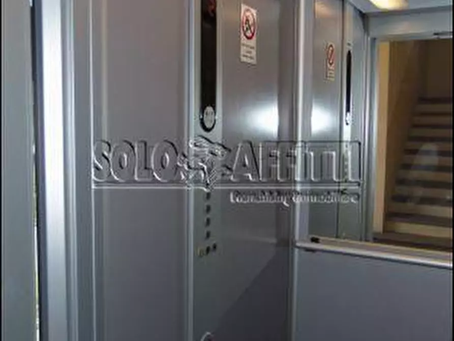 Immagine 17 di Bilocale in affitto  in via Brione a Torino