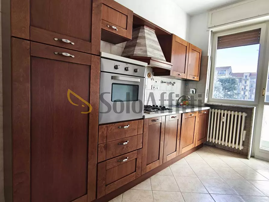 Immagine 3 di Trilocale in affitto  in VIA FINALMARINA 34 a Torino