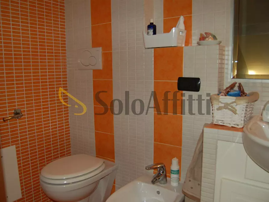 Immagine 13 di Trilocale in affitto  in Via Mottola 14 a Roma