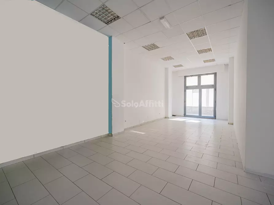 Immagine 2 di Ufficio in affitto  a Catanzaro