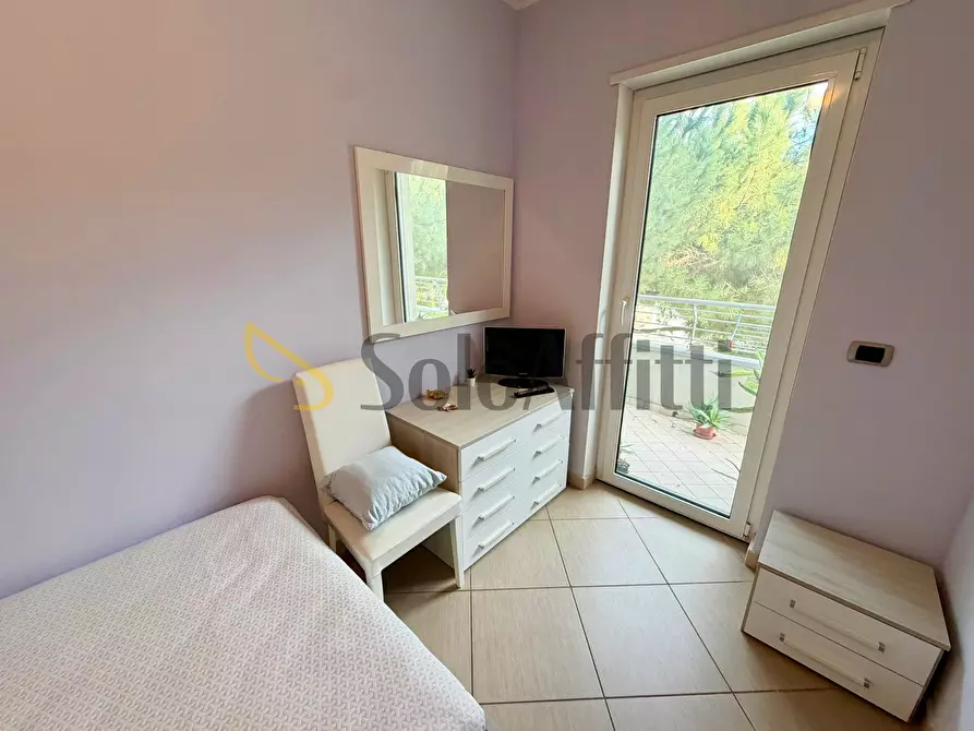 Immagine 16 di Trilocale in affitto  in Via Nazionale 518 a Roseto Degli Abruzzi