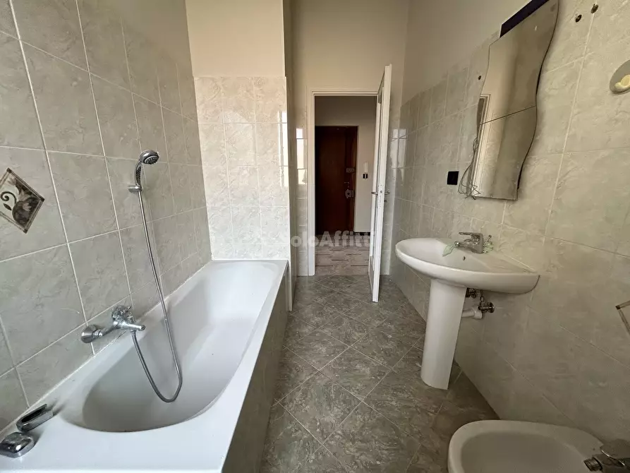 Immagine 5 di Trilocale in affitto  in Via Juvarra 4 a Collegno