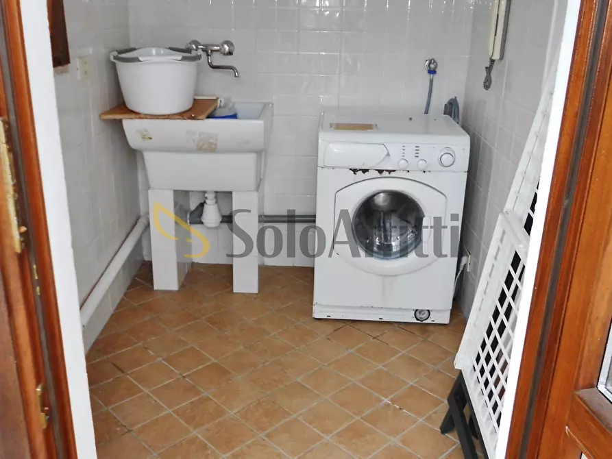 Immagine 30 di Villetta a schiera in affitto  in Via Fiorenzuola di Focara a Fiumicino