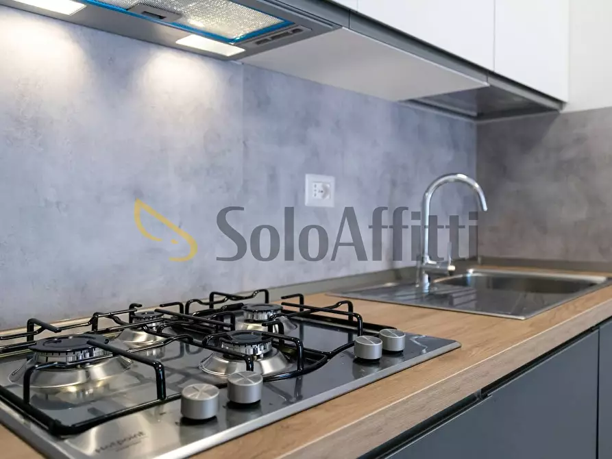 Immagine 11 di Appartamento in affitto  in Via Teocrito 48 a Catania