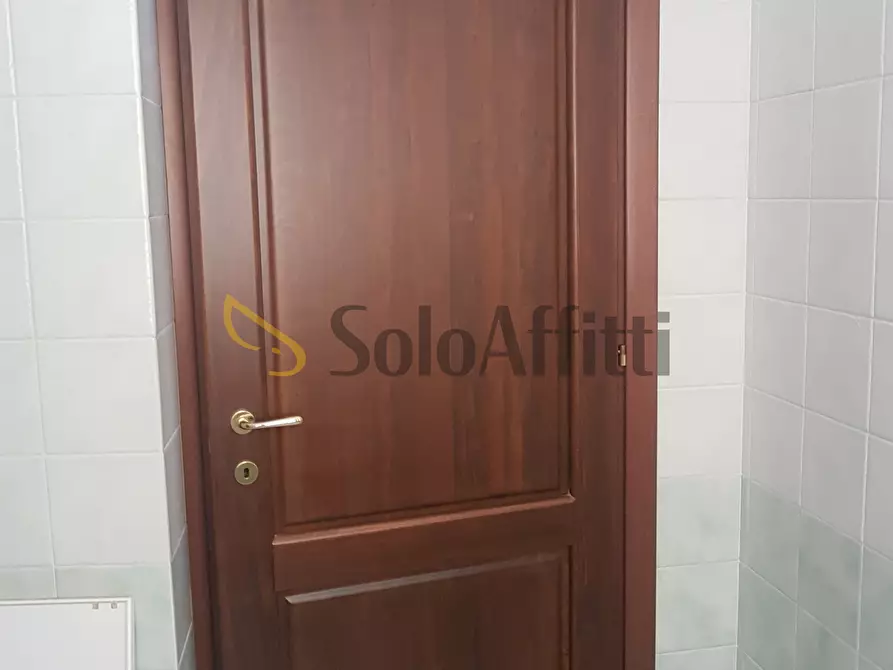 Immagine 11 di Bilocale in affitto  in Via Balbis Giovanni Battista a Torino