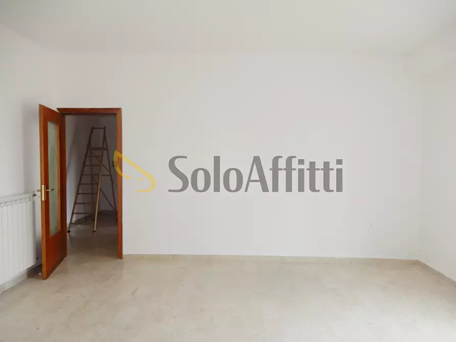 Immagine 3 di Quadrilocale in affitto  in Via Domenico Mottola d'Amato 13 a Catanzaro