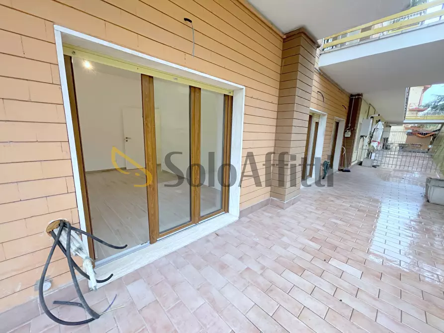 Immagine 7 di Trilocale in affitto  a Osimo