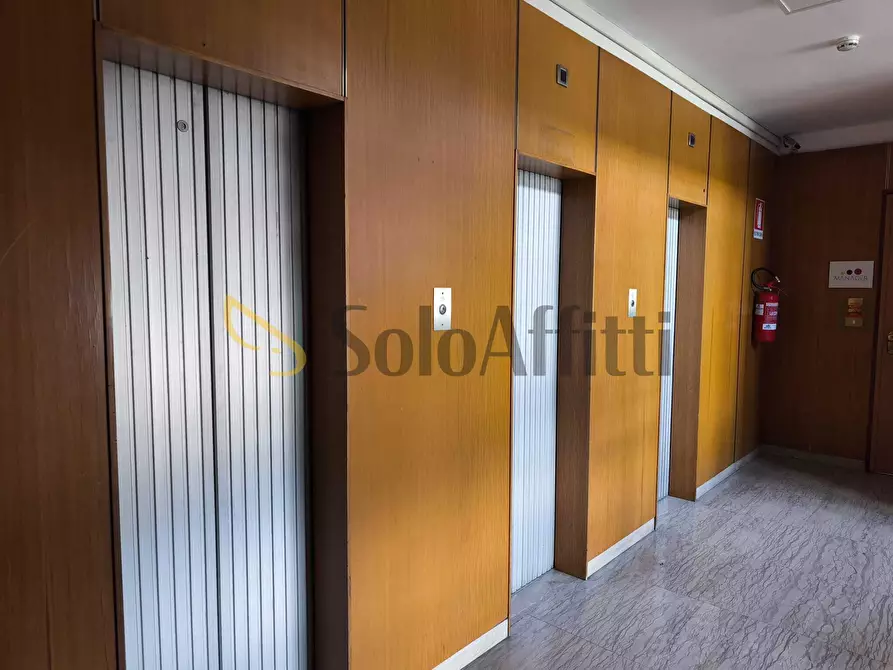 Immagine 7 di Ufficio in affitto  in CORSO TURATI 11/C a Torino