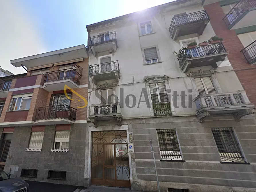 Immagine 1 di Bilocale in affitto  in Via Crescentino 30 a Torino