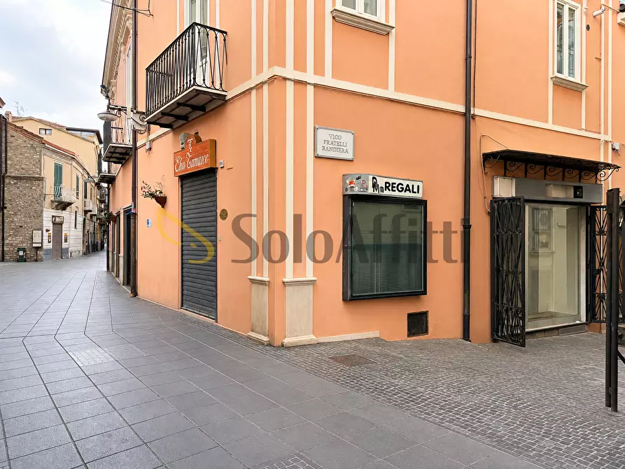 Immagine 11 di Locale commerciale in affitto  in Via Fratelli Bandiera 1 a Potenza