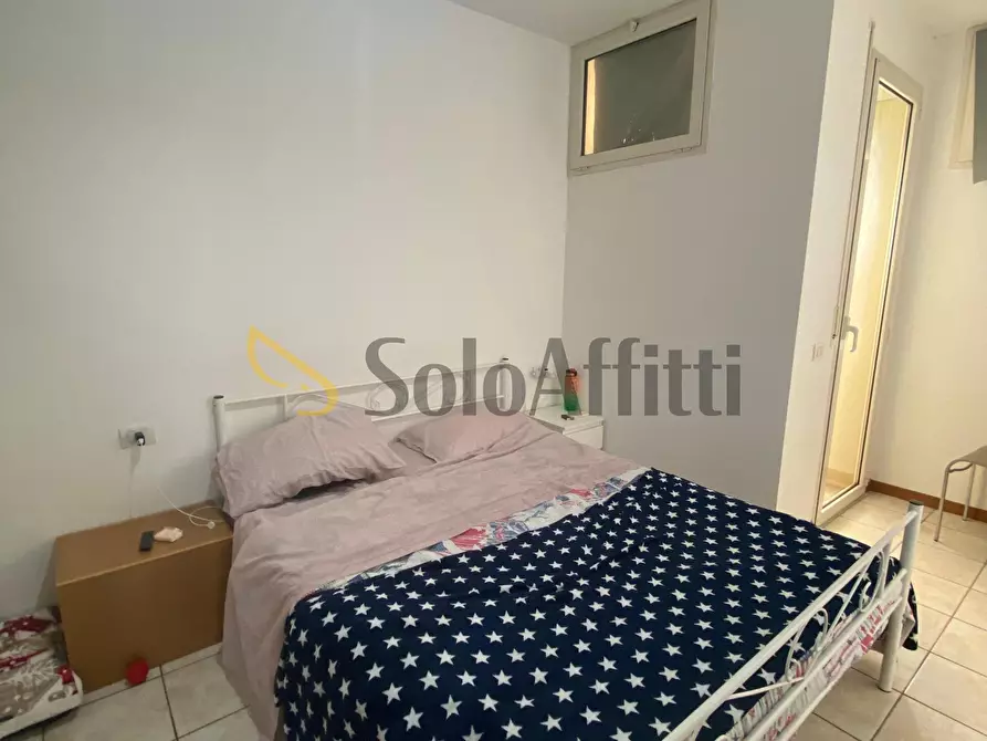 Immagine 8 di Bilocale in affitto  in Via Tavoleto 57 a San Clemente