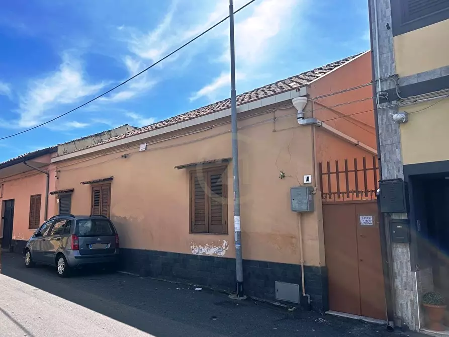 Immagine 6 di Casa indipendente in vendita  a Aci Castello