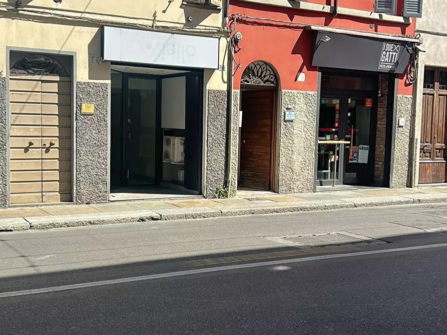 Immagine 1 di Locale commerciale in affitto  in Strada Nino Bixio a Parma