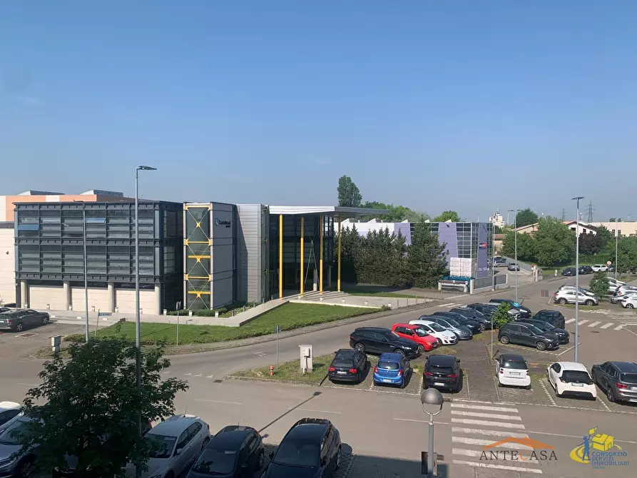 Immagine 1 di Ufficio in vendita  in Via Alfredo Veroni a Parma