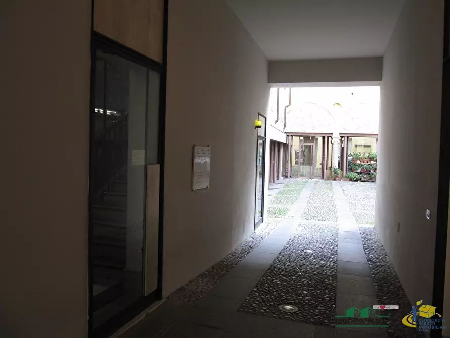 Immagine 35 di Trilocale in affitto  in Strada Petrarca a Parma