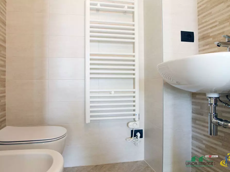 Immagine 21 di Casa bifamiliare in vendita  a Parma