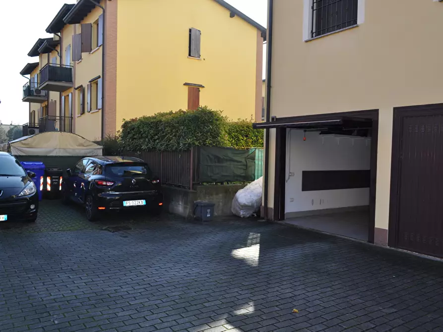 Immagine 50 di Trilocale in vendita  in Via Bussolati a Fontanellato