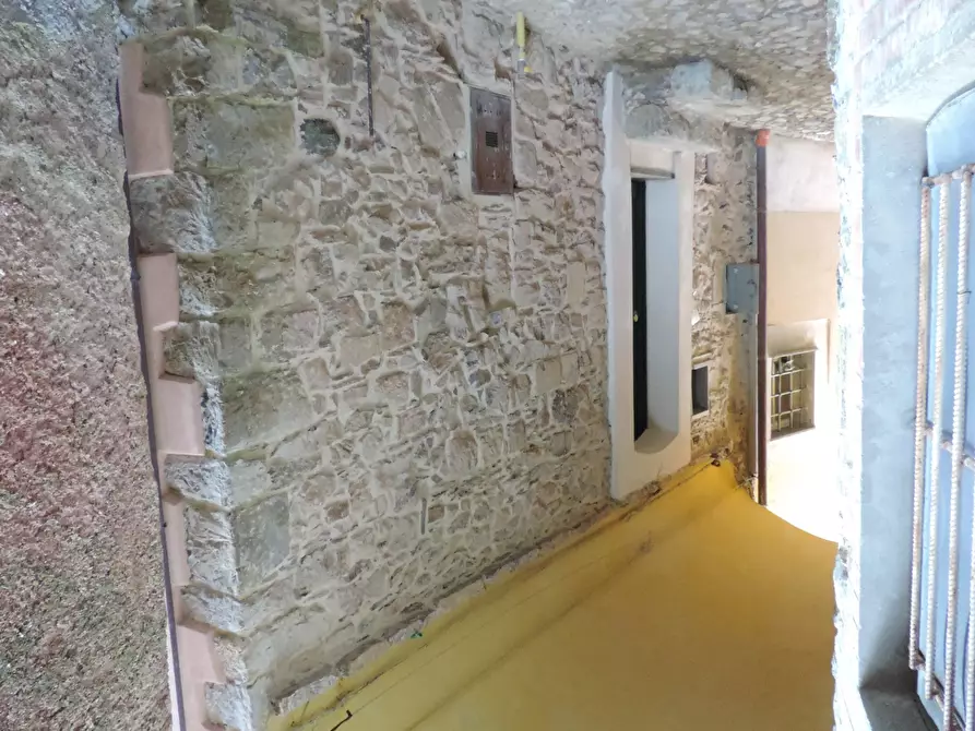 Immagine 1 di Casa indipendente in vendita  in VELVA a Castiglione Chiavarese