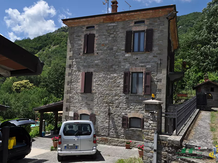 Immagine 4 di Rustico / casale in vendita  in VIA MAESTRI a Valmozzola