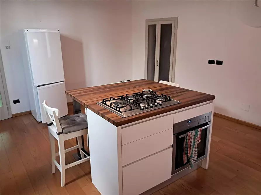 Immagine 6 di Trilocale in vendita  in Strada Giovanni Inzani 15 a Parma