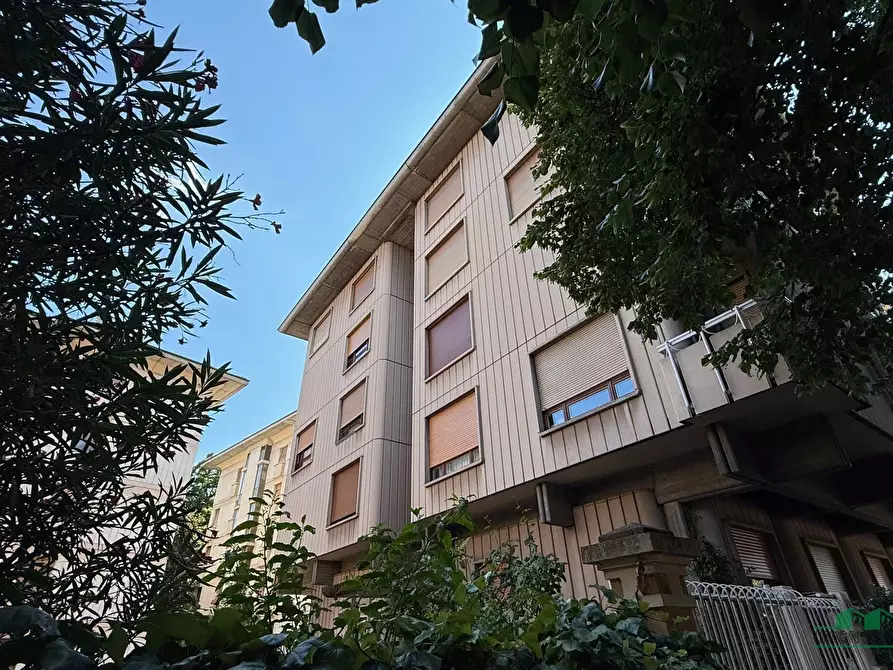 Immagine 1 di Quadrilocale in vendita  in Viale Vittorio Bottego 10 a Parma