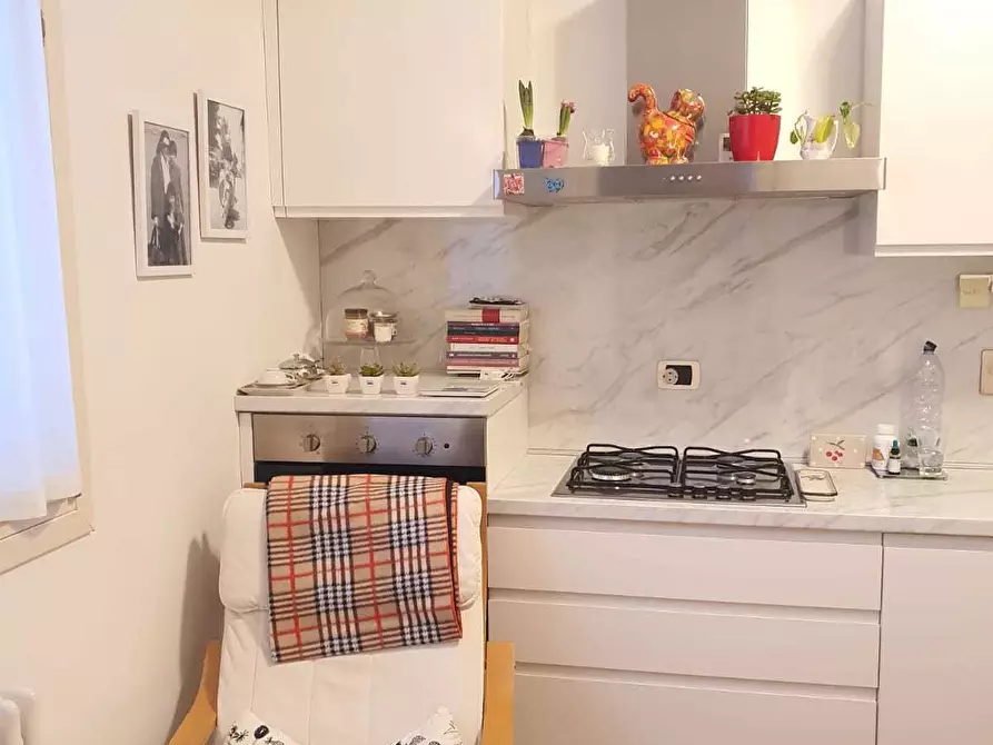 Immagine 16 di Trilocale in vendita  in Via Francesco Cassoli a Reggio Nell'emilia