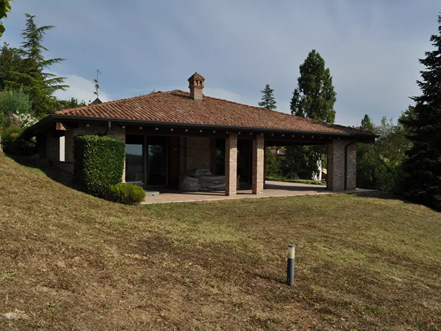 Immagine 2 di Villa in vendita  in NUCLEO BACEDASCO ALTO a Castell'arquato