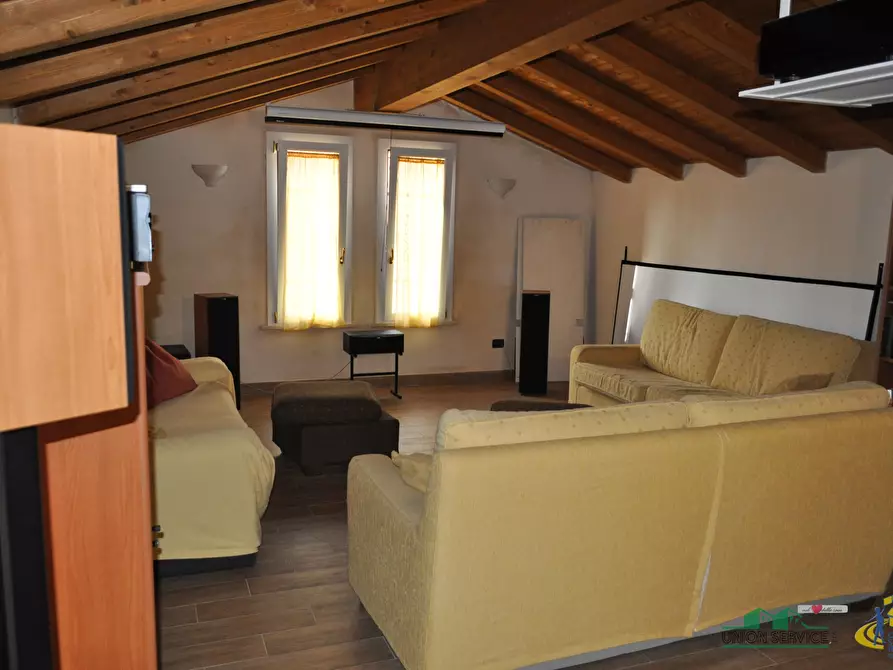 Immagine 26 di Villa in vendita  in Piazza I° Maggio a Sissa Trecasali