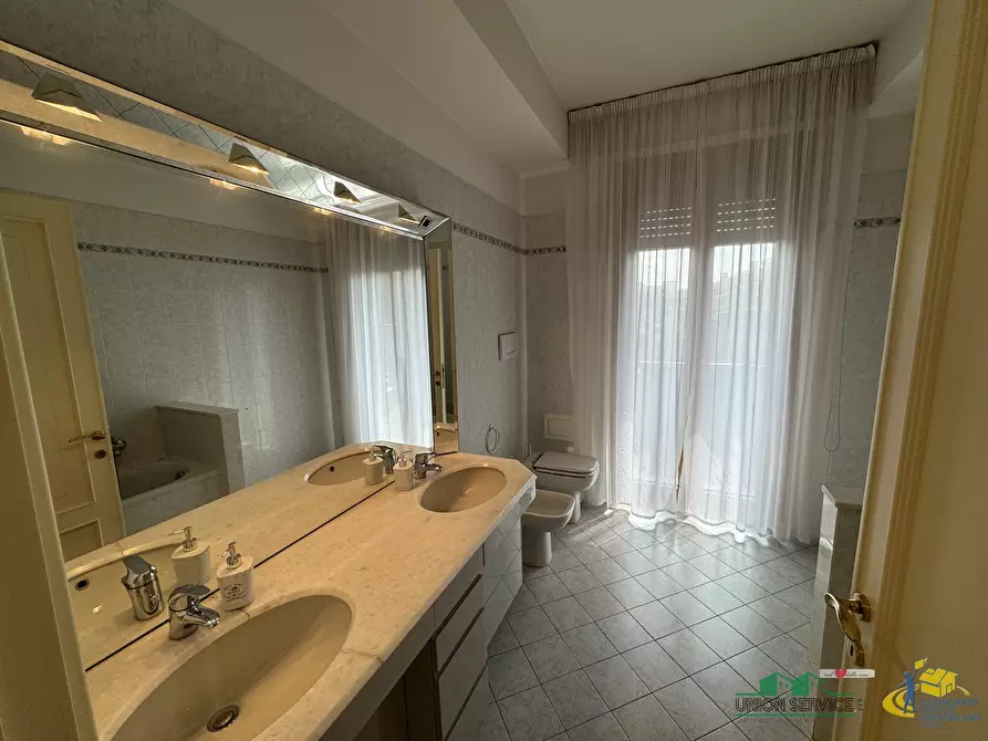 Immagine 18 di Quadrilocale in vendita  in Strada Giuseppe Mazzini a Parma