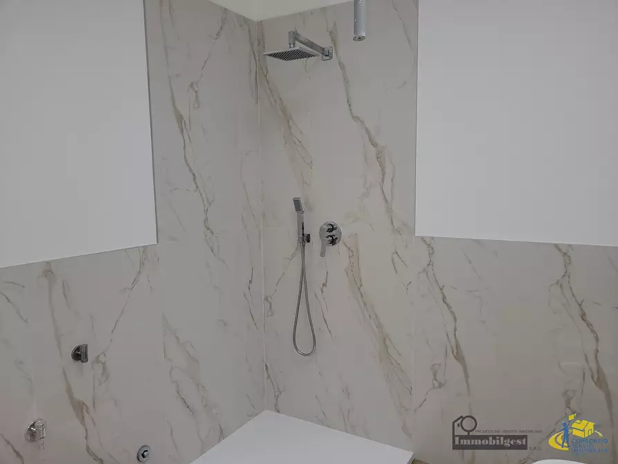 Immagine 22 di Bilocale in vendita  in Strada Manara 4 a Parma