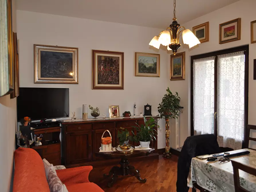 Immagine 9 di Trilocale in vendita  in Via Trento 13 a Bedonia