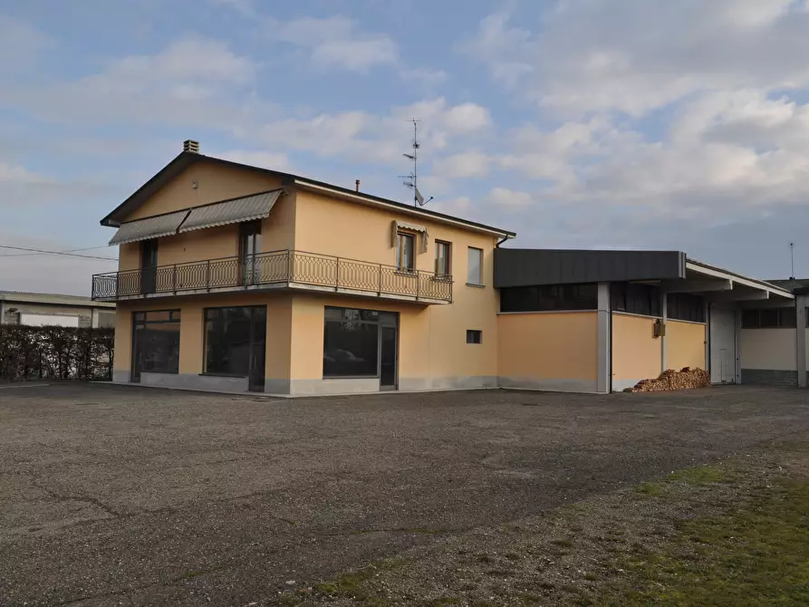 Immagine 5 di Attività artigianale in vendita  in Via Provinciale 26 a Sala Baganza