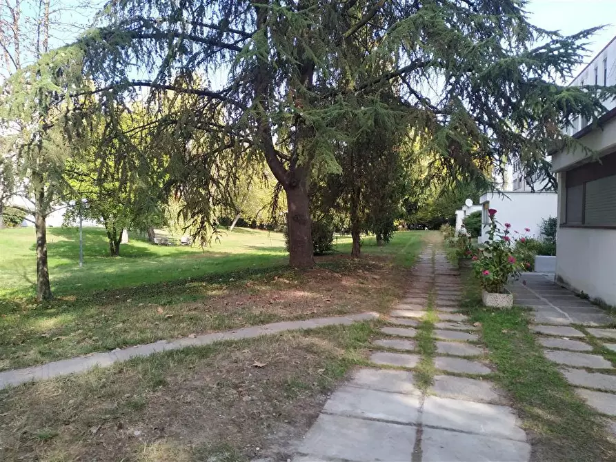 Immagine 27 di Trilocale in vendita  in Via Passo di Badignana 16 a Parma