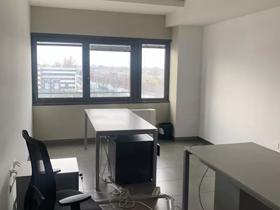 Immagine 15 di Ufficio in affitto  in Via Enrico Fermi a Fontevivo