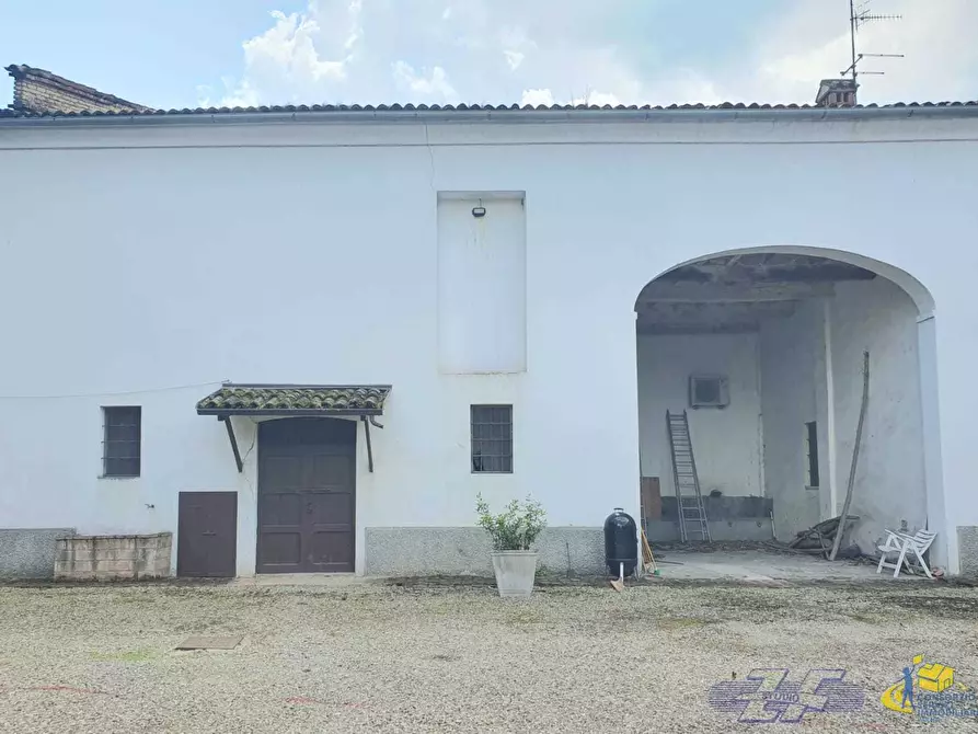 Immagine 7 di Porzione di casa in vendita  in VIA CAVAILLON 7 a Langhirano