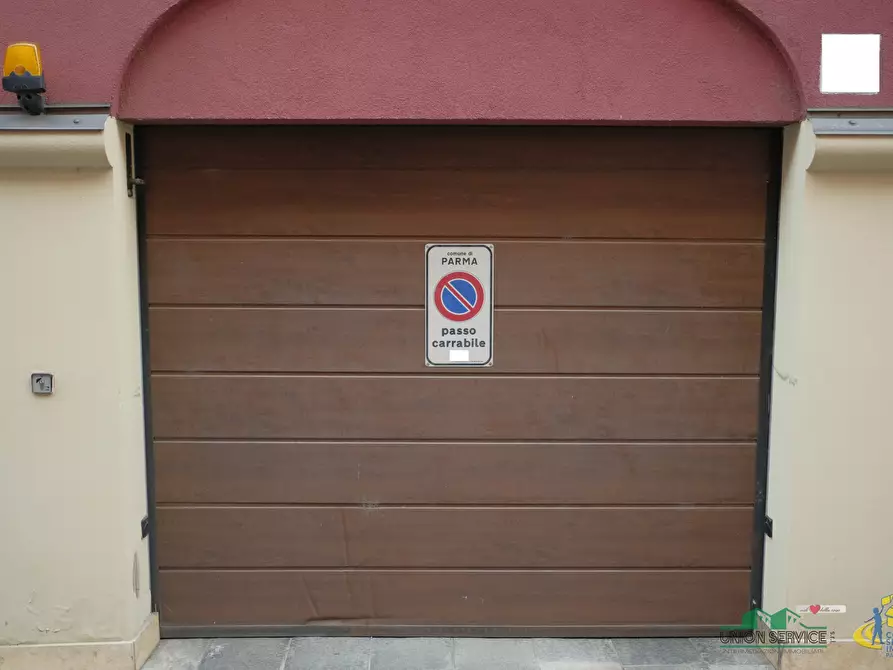 Immagine 2 di Garage in vendita  in Borgo Giambattista Fornovo a Parma