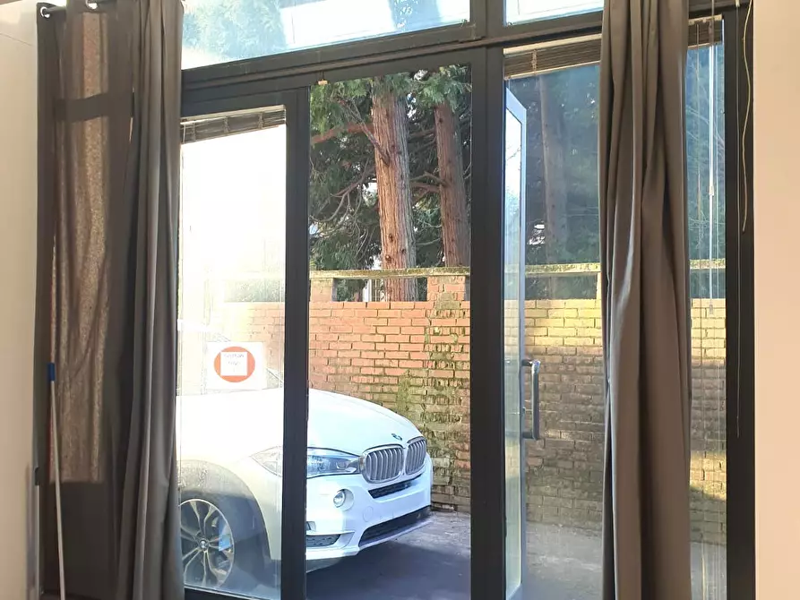 Immagine 3 di Magazzino in affitto  in Via Emilia Est 210 a Parma