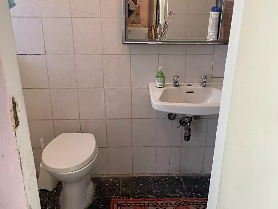 Immagine 9 di Porzione di casa in vendita  in via goiano a Langhirano